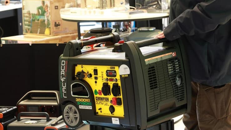 מחסני חשמל בתל אביב