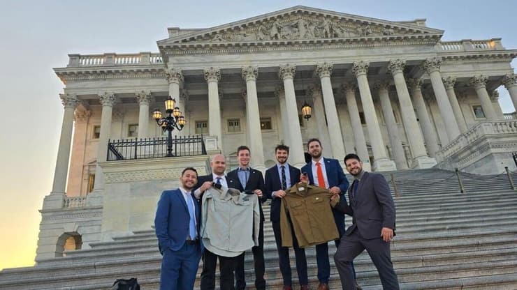 חיילי מילואים במסע הסברה בקונגרס בוושינגטון