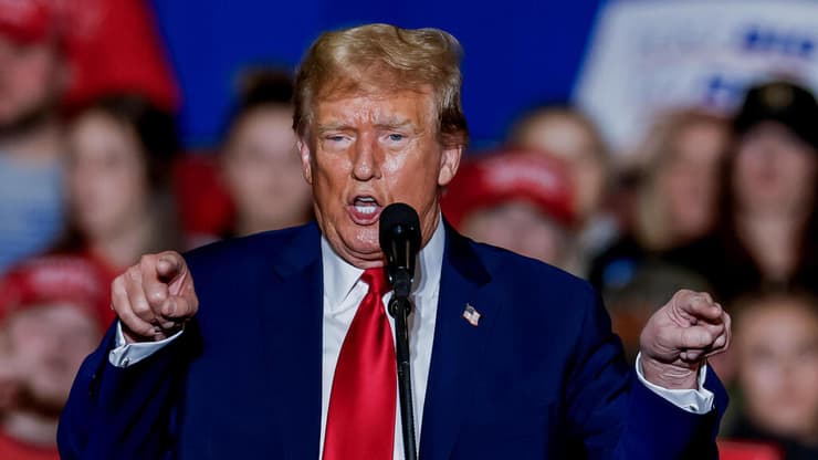 ארה"ב פריימריז רפובליקניים דונלד טראמפ צפון קרוליינה