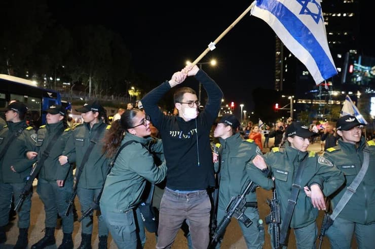 הפגנה בצומת קפלן תל אביב