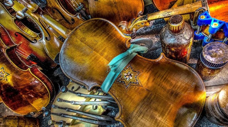 כינור ששופץ ותוקן על ידי אמנון וינשטיין