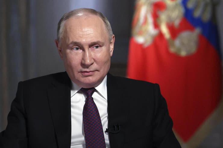 נשיא רוסיה ולדימיר פוטין ריאיון ל תקשורת רוסית