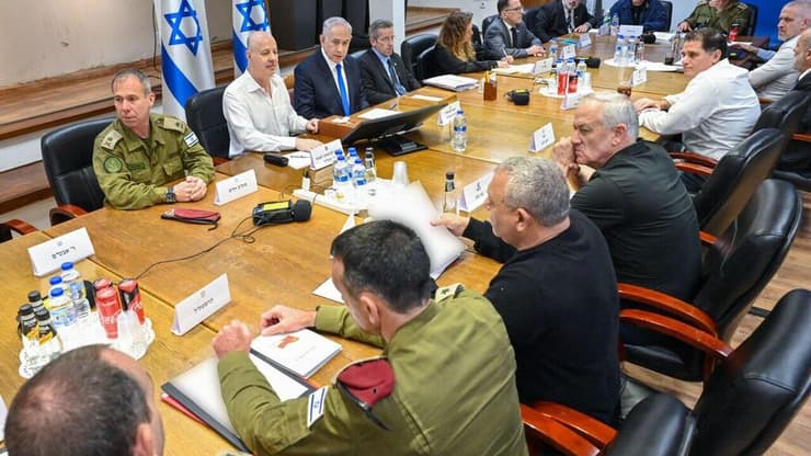 ראש הממשלה בנימין נתניהו כינס את הקבינט המדיני ביטחוני בקריה בתל אביב