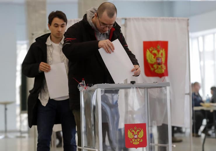בחירות נשיאות רוסיה מצביעים קלפי מוסקבה