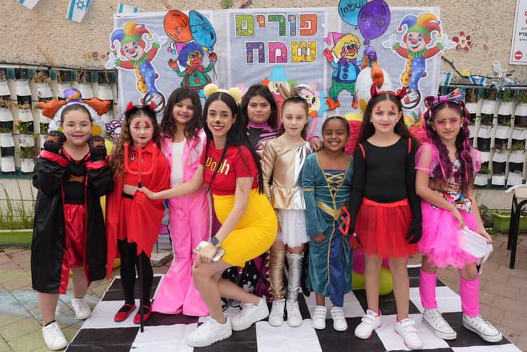 חגיגות פורים בבית ספר גיל-רבין בשדרות