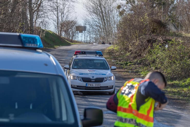 הוגריה הרוגים מכונית מרוץ סטתה מהכביש פגעה בקהל מרוץ מכוניות