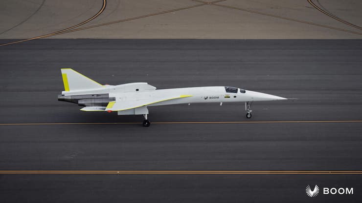 טיסת הבכורה של XB-1