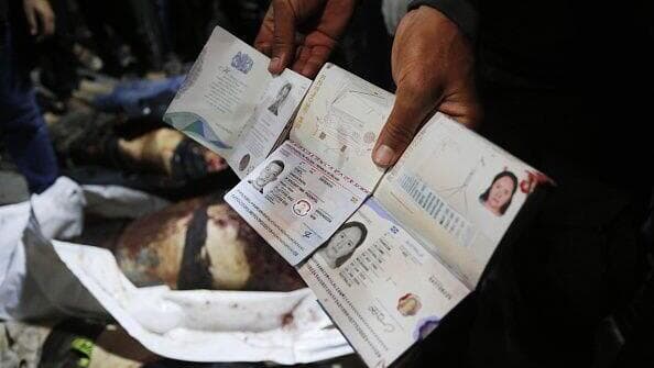 דרכונים זרים של ההרוגים מארגון WCK בתקיפה בעזה