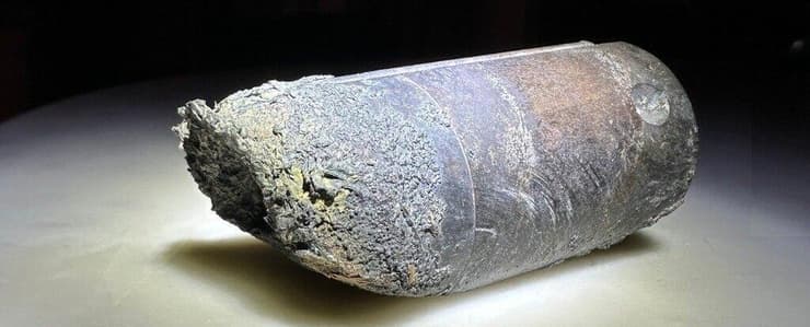 החפץ המסתורי