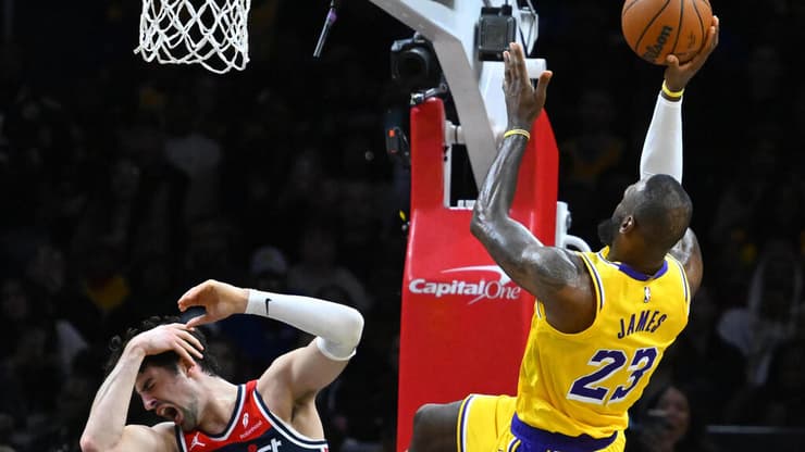 לברון ואבדיה (צילום: AP Photo/John McDonnell) לברון אבדיה