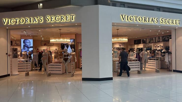 החנות החדשה של ויקטוריה'ס סיקרטס בעופר גרנד קניון בחיפה