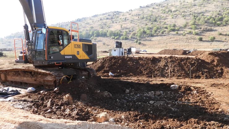 חפירה וזיהום בשמורת טבע בצפון