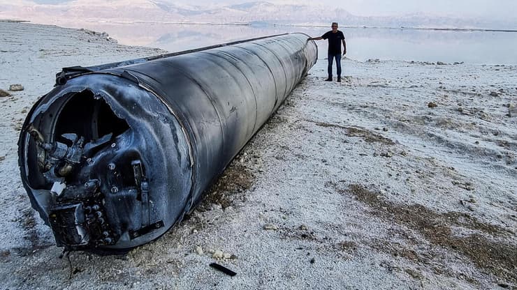 נפל של טיל בליסטי ששיגרה איראן ואשר נפל באזור ים המלח