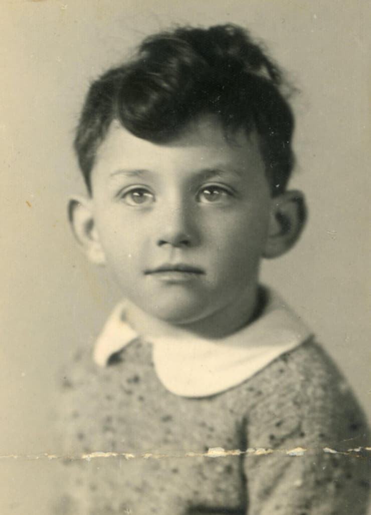 גרשון קסטלנוב (קסטל) בילדותו, 1934