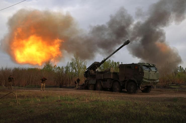 אוקראינה כוחות אוקראיניים חיילים נלחמים ב אזור חרקוב