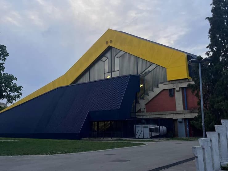 אולם פיוניר