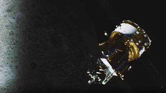 בדרך לאיסוף דגימות מהצד הרחוק של הירח. החללית צ'אנג-אה 6 במסלול סביב הירח 
