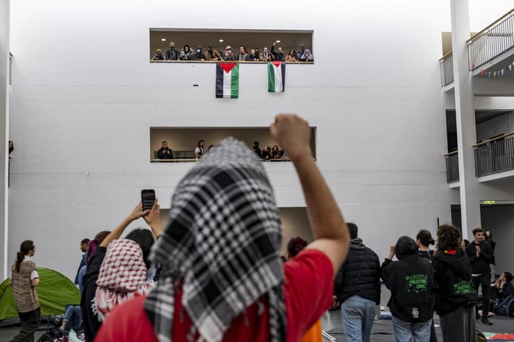 סטודנטים פרו-פלסטינים השתלטו על חלק מבניין בבית הספר הפוליטכני הפדרלי של לוזאן (EPFL) בשווייץ
