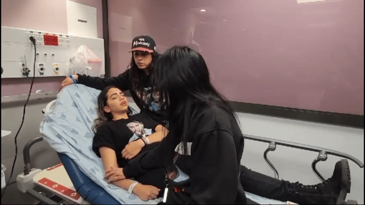 נטלי צנגאוקר אחות החטוף מתן בבית חולים אחרי ההפגנה בתל אביב