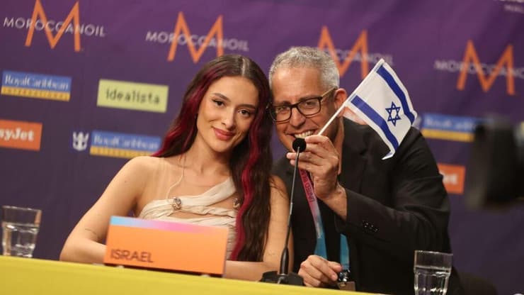 עדן גולן נציגת ישראל לאירוויזיון 2024 במסיבת העיתונאים אחרי חצי גמר שני