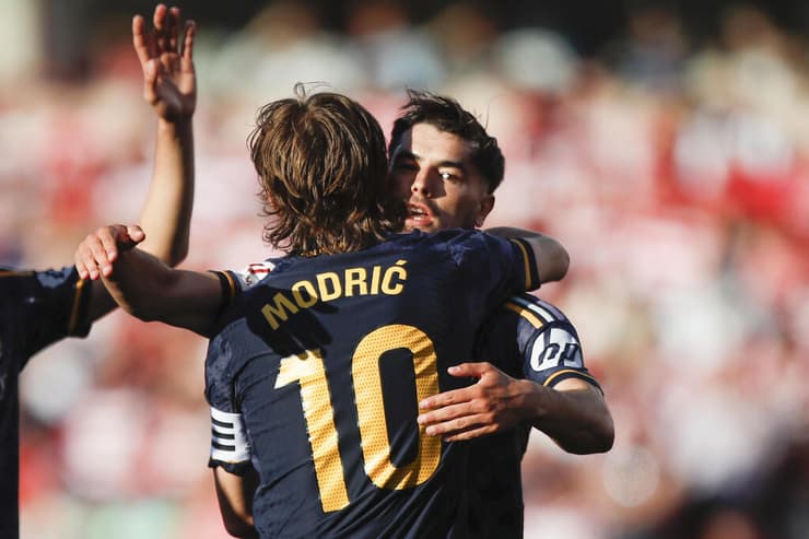 ברהים דיאס חוגג צמד עם המבשל לוקה מודריץ'