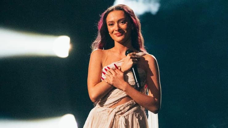 עדן גולן על במת גמר אירוויזיון 2024 (צילום: Sarah Louise Bennett, באדיבות EBU) עדן גולן על במת גמר אירוויזיון 2024