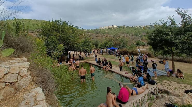 עין לבן, הרי ירושלים