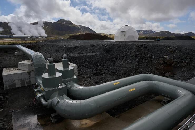 האתר באיסלנד בו מבוצעת הטמנת פחמן דו-חמצני בקרקע