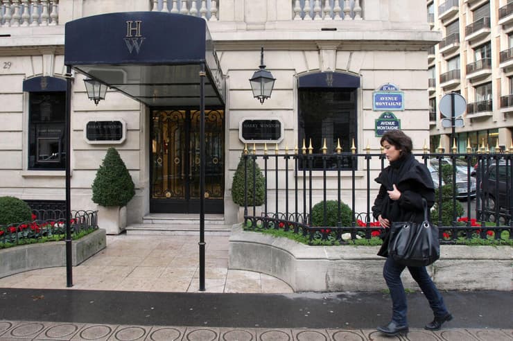 שודדים שוד מזוין חנות תכשיטים פריז צרפת