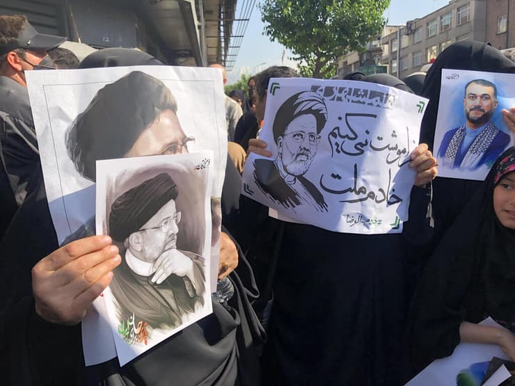 איראן טהרן הלוויה של ה נשיא איברהים ראיסי מנחמים