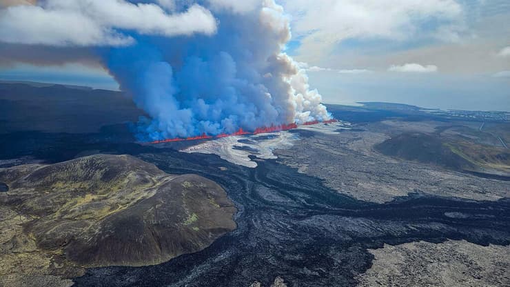 איסלנד הר געש התפרץ שוב