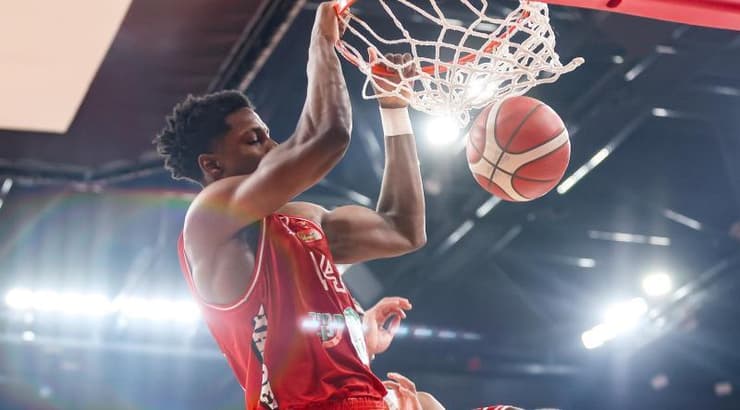 ג'יילן הורד בדאנק (שחר גרוס) ג'יילן הורד בדאנק