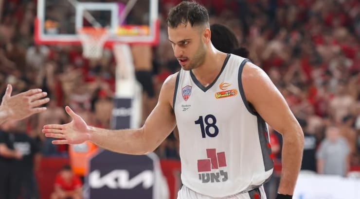 רז אדם מרוצה (שחר גרוס) רז אדם מרוצה