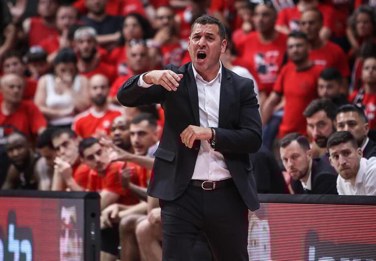 מאמן הפועל ירושלים יונתן אלון