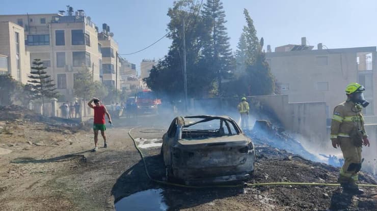 מספר רכבים ומספר מבנים בבניה קלה נשרפו כליל בירושלים