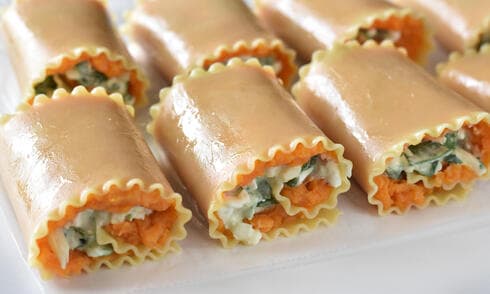 לזניה מגולגלת במילוי גבינות בטטה ותרד