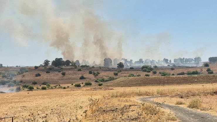 כביש 888 נחסם לתנועה עקב שריפה שפרצה באיזור הגולן