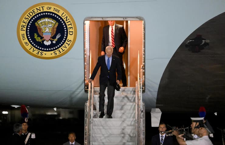 נשיא ארה"ב ג'ו ביידן נוחת ב איטליה לקראת פסגת ה G7