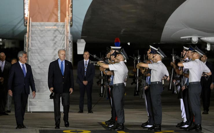 נשיא ארה"ב ג'ו ביידן נוחת ב איטליה לקראת פסגת ה G7