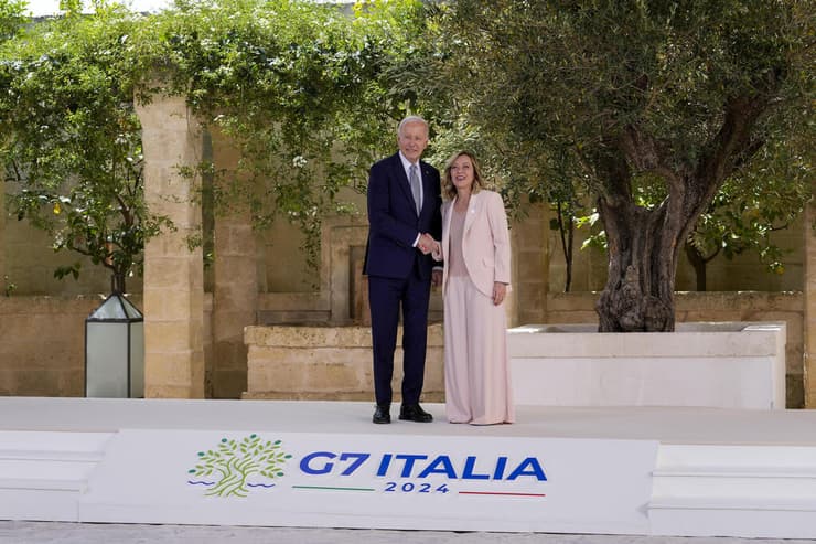 נשיא ארה"ב  ג'ו בידן ב פסגת G7 ב איטליה