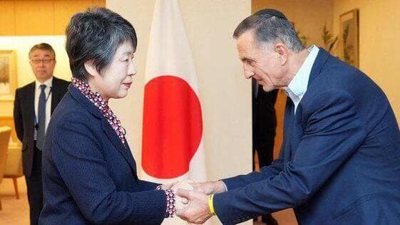  שרת החוץ היפנית יוקו קמיקאווה על שחרור החטופים