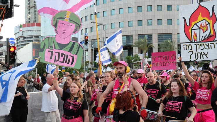  הפגנה נגד הממשלה ברחוב קפלן בתל אביב