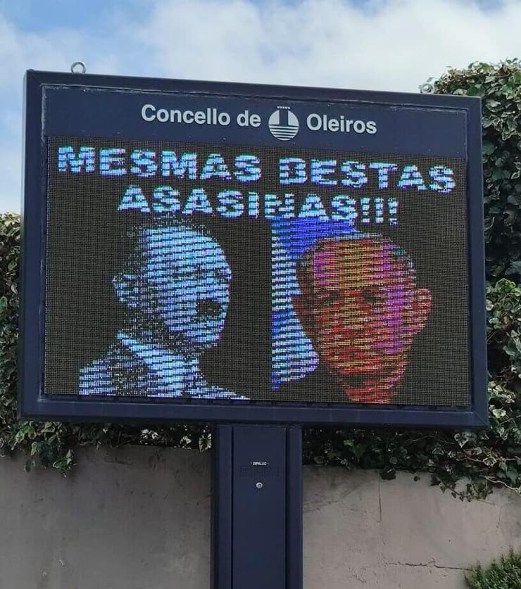 שלט חוצות דיגיטלי עם השוואה  של  היטלר לנתניהו  בכפר בספרד
