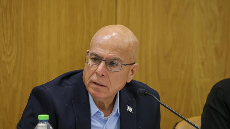 צביקה פוגל וועדה לביטחון לאומי  בנושא הפעלת מכת"ז נגד מפגינים בניגוד לנהלי המשטרה