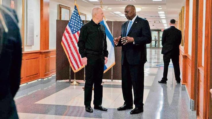 יואב גלנט ושר ההגנה האמריקאי לויד אוסטין