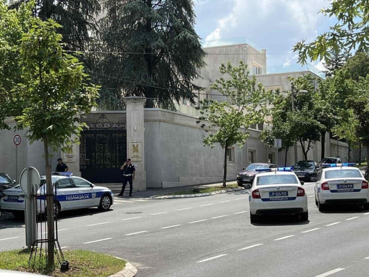 חשד  לפיגוע בשגרירות ישראל בסרביה