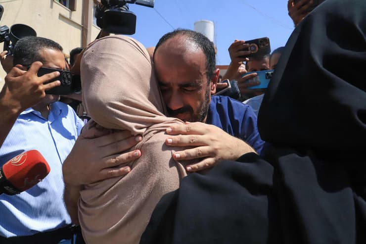 מנהל בית החולים שיפאא, מוחמד אבו סלמיה, משוחרר חזרה לרצועת עזה