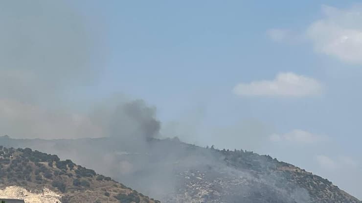 מטוסי כיבוי מעל זירת הפגיעה מכפר הזיתים