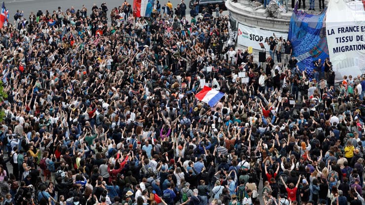 צרפת בחירות פרלמנט כיכר הרפובליקה פריז תוצאות