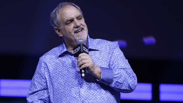 ג'ון לנדאו (צילום: Alexandre Schneider/Getty Images for Disney) ג'ון לנדאו